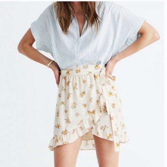 Madewell • Silk Meadow Wrap Skirt in Field Bouquet - Picture 1 of 8